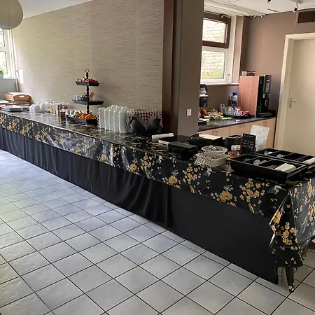 Het Bewustzijn Alojamento de Acomodação e Pequeno-almoço Limmen